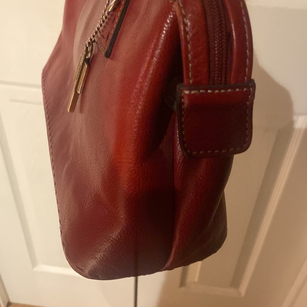COPY - Medium Fossil Red Shoulder Bag with Smooth Leather Finish - Picture 3 of 11